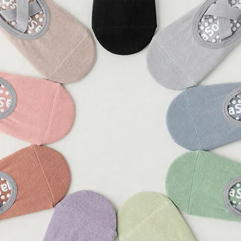 Women's Professional Anti-Slip Yoga Socks Breathable Cotton Cross Strap Pilates Fitness Socks for Indoor Dance Sports