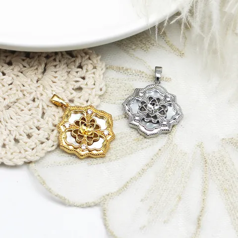 Retro Chinese Style Fan Shaped Clover Pendant Gold Plated Copper Artificial Pearl Rhinestone Charms DIY Jewelry Accessories