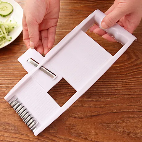 Tagliaverdure Multifunzionale Affettatrice da Cucina in Plastica con Lame in Acciaio Inossidabile Grattugia per Alimenti Domestica Utensilio