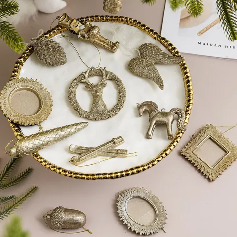 Champagner Harz Weihnachtsbaumschmuck Elch Tannenzapfen Flügel Nussknacker Hängeanhänger DIY Fotorahmen Nordische Feiertagsdekoration