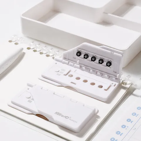 Draagbare Losbladig Papier Perforator Mini Kaart Ponsmachine Kantoor School Inbinden Kantoorbenodigdheden Gereedschap