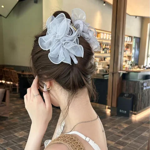 Elegant Korean Style Large Mesh Bow Hair Claw Clip French Vintage Volumizing Organza Shark Clip For Women Hair Accessories