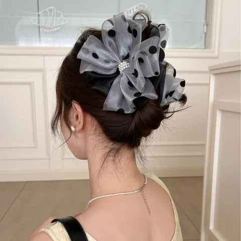 Grande Pince à Cheveux Nœud en Maille à Pois Élégante Pince à Requin Française avec Perles et Strass pour Femme