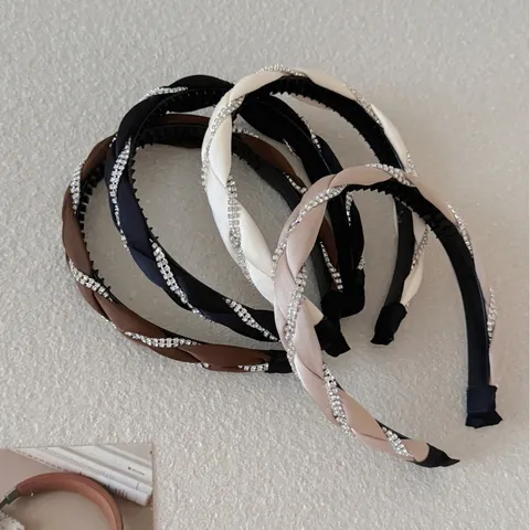 Vintage Plastic Rhinestone Braided Twist Headband Elegant Solid Color Hairband Sparkling Crystals Non Slip Hair Accessories For Women Party Jewelry