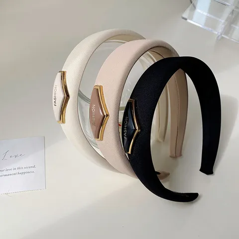 Korean Style Simple Elegant High Top Sponge Headband For Women Wide Edge Fabric Head Band With Triangle Fashion Letter Plate Hair Accessories