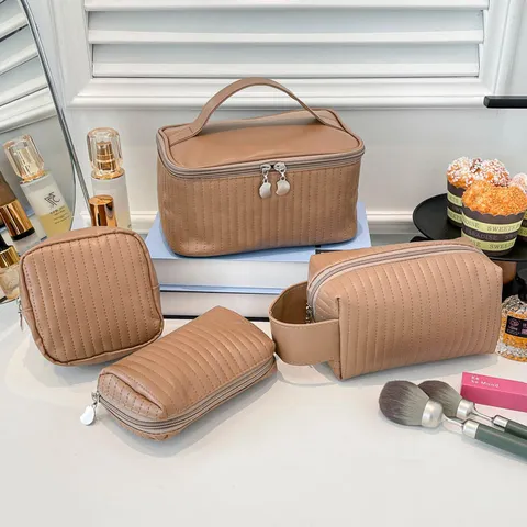 Large Capacity PU Leather Makeup Bag Waterproof Quilted Vertical Stripe Travel Cosmetic Storage Bag Portable Toiletry Case For Women