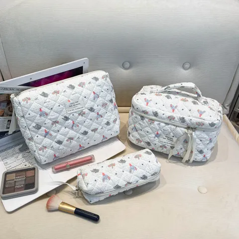 Bolsa de Maquillaje Coreana de Poliéster Acolchado de Burbujas Gran Capacidad Almacenamiento Portátil Patrón Elefante Oso Conejo