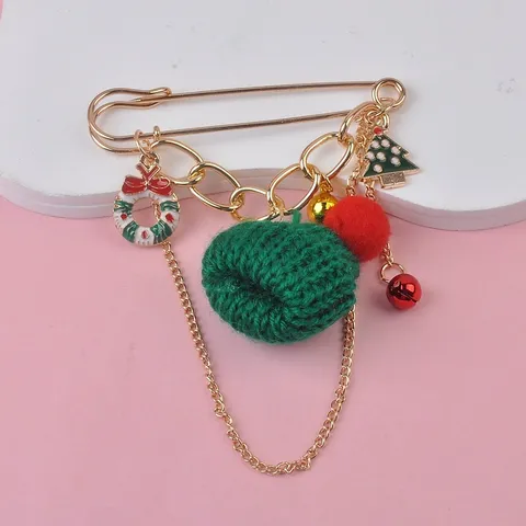 Fashion Christmas Alloy Brooch Pin Creative Santa Claus Deer Snowman Bell Enamel Pendant Brooches For Women Clothing Decoration Accessories Gift