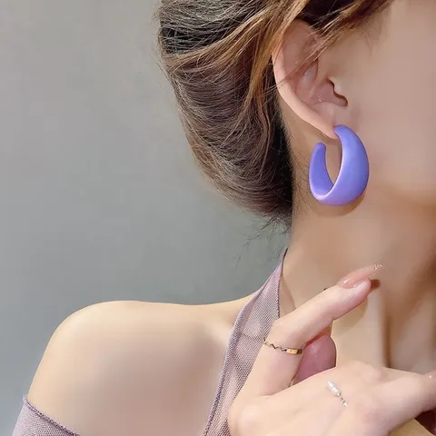 Matte Candy Farbe C-Förmige Ohrstecker Für Damen Sommer Mode Geometrische Harz Creolen Silber Ohrstecker Schmuck