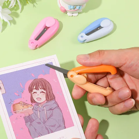 Portable Mini Folding Scissors Safety Retractable Pocket Craft Stationery ABS Plastic Blade Student Scissors