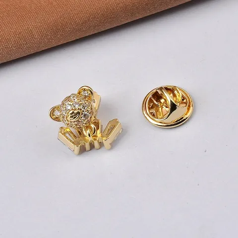 Fashion Charming Teddy Bear Brooch Copper Gold Plated Inlaid Zirconia Animal Lapel Pin For Women Dress Accessory Anti-Exposure