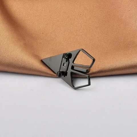 Spilla Minimalista in Acciaio Inossidabile ad Aeroplanino di Carta Spilla Geometrica per Abito Camicia Gioielli di Moda Unisex