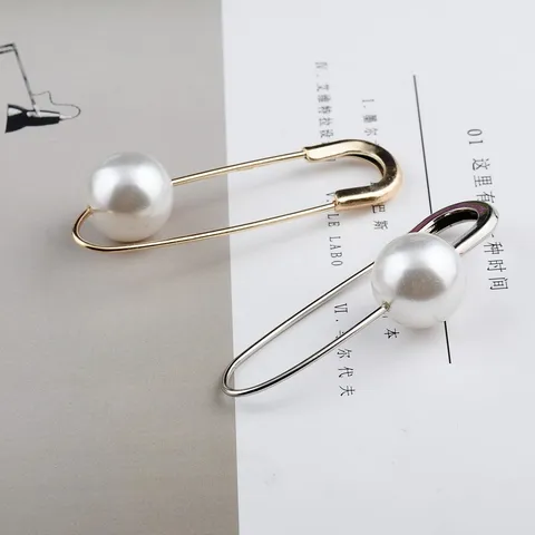 Einfache Elegante Handgefertigte Große Künstliche Perle Brosche Legierung Sicherheitsnadel Pullover Schal Schnalle Für Damen Schmuck