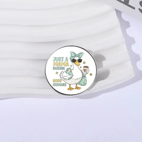 Süße Cartoon Entenmama Raising Good Humans Emaille Brosche Pin Macaron Farbe Zinklegierung Abzeichen Für Muttertag Damen Schmuck