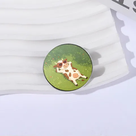 Cute Cartoon Cow With Sunglasses Zinc Alloy Enamel Brooch Pin Round Square Summer Vacation Animal Lapel Badge Gift Jewelry For Unisex