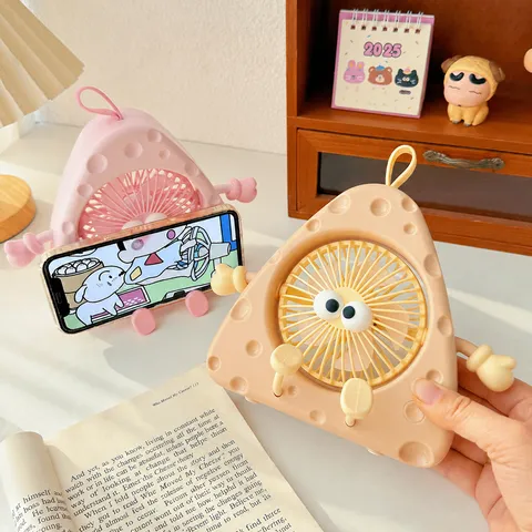 Mignon Dessin Animé Forme de Fromage Bureau USB Charge Portable Mini Ventilateur Avec Support de Téléphone Silencieux Bureau Étudiant Ventilateur