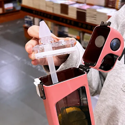 Kreative Plastik Quadratische Strohhalm Wasserflasche Tragbarer Ausfallsicherer Becher Mit Skala Für Erwachsene Tägliches Büro