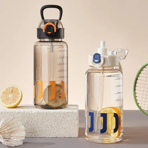 Großraum Kunststoff Wasserflasche Mit Strohhalm Tragbarer Sport Trinkbecher Klare Fitness Wasserkanne Für Den Täglichen Outdoor Gebrauch