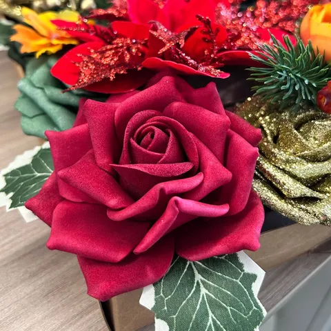 Artificial Flowers Christmas Flower Gift Box DIY Material Pack Silk Floral Arrangement Home Decor Holiday Party Supplies