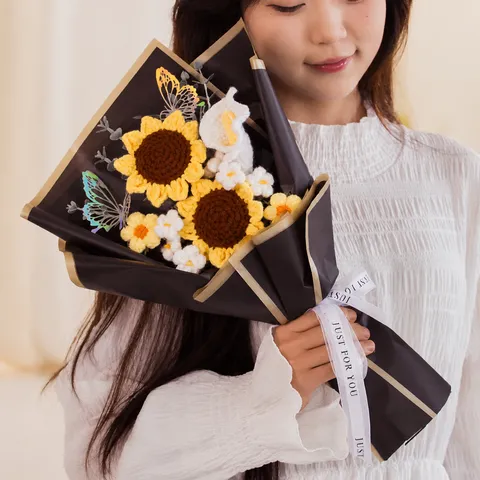 Bouquet de Tournesols au Crochet Fait Main Fleurs en Fil de Laine Style Nordique Décoration Intérieure Cadeau Pour Graduation
