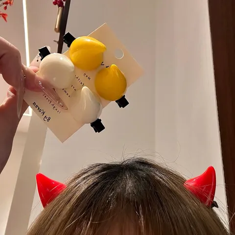 Lindas Pinzas para el Cabello de Resina con Cuernos de Pequeño Diablo Accesorio de Fiesta de Halloween Cosplay para Mujeres