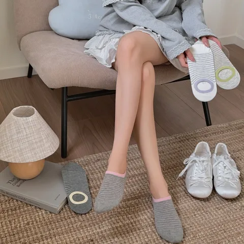 Dames Zomer Dunne Gestreepte Onzichtbare Bootsokken Dopamine Kleur Antislip Laag Uitgesneden Polyester Ademend Enkelsokken