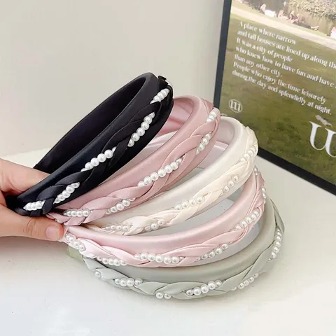 Franse Stijl Gevlochten Parel Hoofdband High Top Satijn Gewatteerde Haarband Voor Dames Elegant Handgemaakt Mode Haaraccessoire