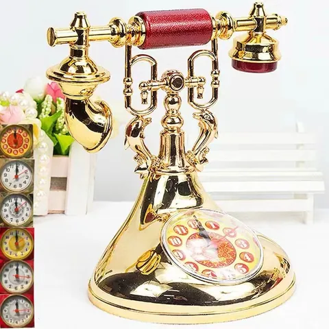 Creative Novelty Desktop Alarm Clock Plastic Quartz Movement Retro Vintage Shape Battery Operated Home Office Decor