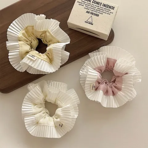 Chouchou Plissé en Dentelle à Double Couche pour Femmes Taille Moyenne Attache Cheveux en Tissu Élégant Fleur de Cheveux Douce