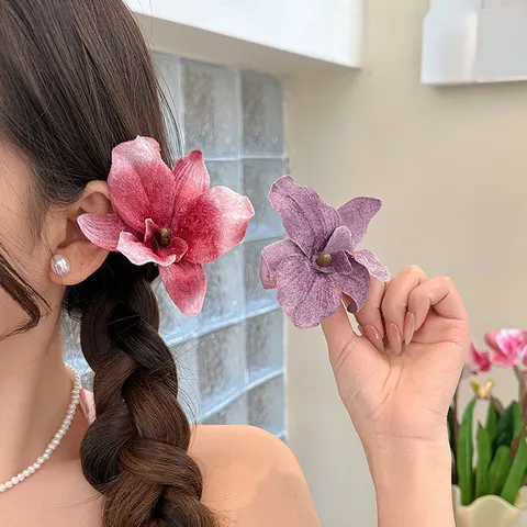 Handmade 3D Orchid Hair Clip Simulation Flower Hairpin Elegant Floral Side Clip For Women Daily Wedding Headwear