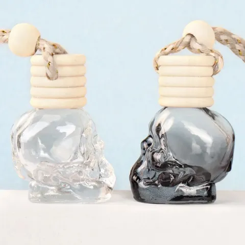 Gradient Skull Glass Car Perfume Bottle Aromatherapy Diffuser Hanging Pendant For Auto Interior Decoration