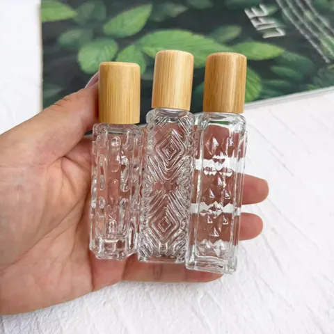 Flacons de parfum en verre