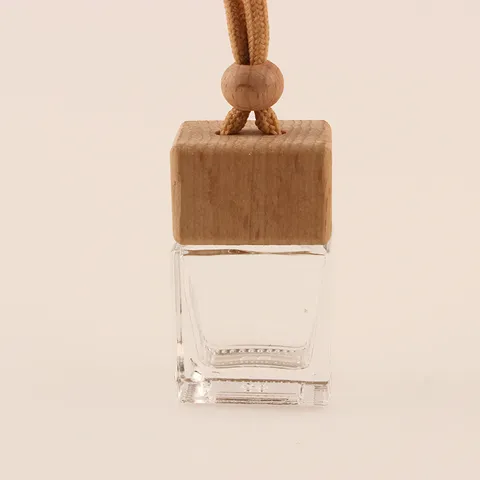 Flat Square Glass Car Aromatherapy Bottle Wooden Cap Hanging Pendant Essential Oil Diffuser For Vehicle Interior