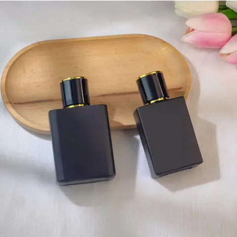 Botella de Perfume de Vidrio Negro Mate Dispensador de Cosméticos Rellenable Botella de Spray Vacía Con Tapa Dorada de Lujo Para Viajes