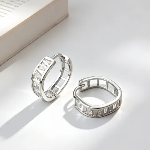 Pendientes de Aro Huggie Geométricos de Plata de Ley S925 Incrustaciones de Circonia Joyería de Lujo Ligero para Mujer