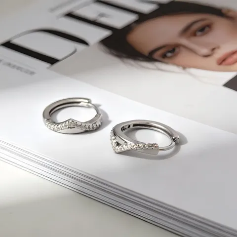 925 Sterlingsilber V-Form Creolen Strass Eingelegt Minimalistisch Business OL Stil Ohrclips Für Damen Täglicher Schmuck