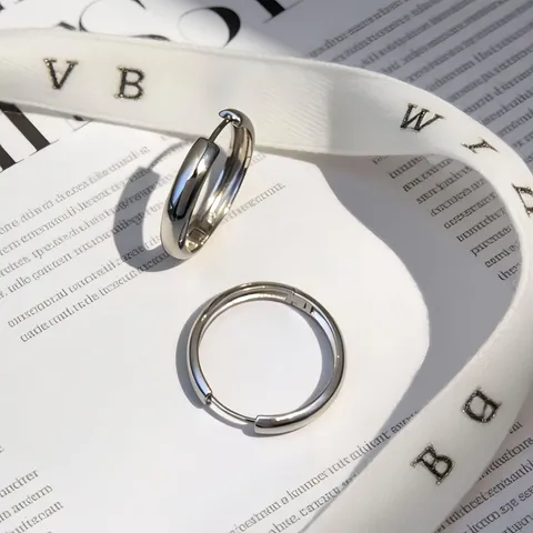 Pendientes de Aro de Plata de Ley 925 Minimalistas para Mujer Hebilla de Oreja de Círculo Simple Redondo Geométrico Joyería Diaria