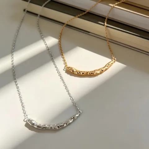 Collar con Colgante de Barra Martillada de Plata de Ley 925 Minimalista para Mujer Cadena de Clavícula Ajustable Joyería