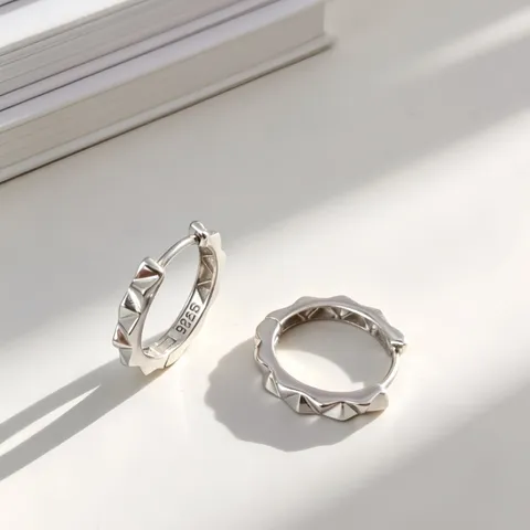 Pendientes de Aro de Plata de Ley 925 con Triángulo Geométrico 3D para Mujer Joyería de Moda Minimalista en Oro y Plata