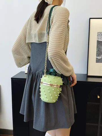 Erdbeere Form Perle Eimertasche Für Damen Einzigartiger Frucht Stil PU Leder Umhängetasche Mit Goldener Kette Handtasche