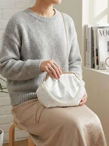 Vintage Embroidered Shell Evening Bag for Women Rhinestone Artificial Pearl Handle Chain Crossbody Bag for Wedding Party