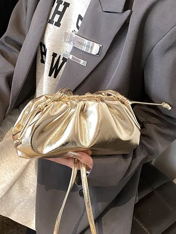 Metalen PU Leer Geplooid Cloud Bag Voor Vrouwen Glanzende Klipsluiting Schoudertas Crossbody Pouch Avondtas