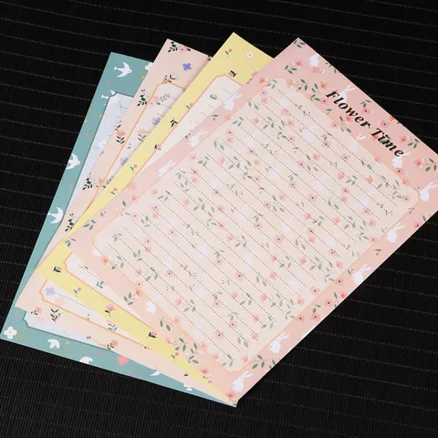 Juego de Papelería Floral Fresco Romántico Patrones de Flores Pequeñas Pájaros Conejos Papel de Carta y Kit de Sobres a Juego para Regalo Oficina Escuela