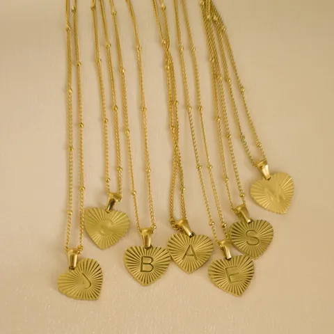 Edelstahl Sonnenstrahl Herz Buchstabe Anhänger Halskette Vintage Schick Mode Schmuck Geschenk Für Damen Herren