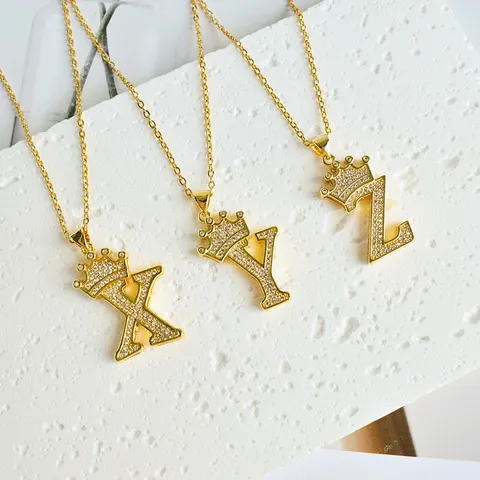 Europese En Amerikaanse Mode Kroon Micro Ingelegde Letter Hanger Ketting Strass Roestvrijstalen Sleutelbeenketing