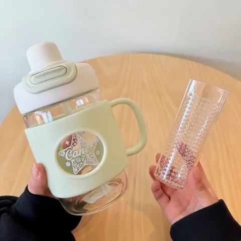 Borosilikatglas Wasserflasche Mit Silikonhülle Hohe Kapazität Strohhalmbecher Große Desktop Büro Tee Trennung Tasse Mit Griff