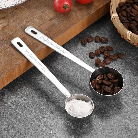 Cuillère à Mesurer en Acier Inoxydable 304 Épaissie Avec Trou de Suspension Cuillère à Café à Long Manche pour Farine Lait en Poudre Cuisine