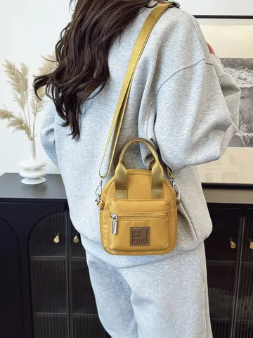Damen Nylon Umhängetasche Handy Tasche Sommer Vertikale Kleine Handtasche Mit Verstellbarem Riemen Buchstaben Design Lässige Urban Handtasche