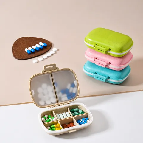 Draagbare Dubbellaagse Pillendoos 8 Roosters Kunststof Medicijn Opslag Organizer Mini Reizen Pillen Container Hoesje Voor Dagelijkse Vitaminen