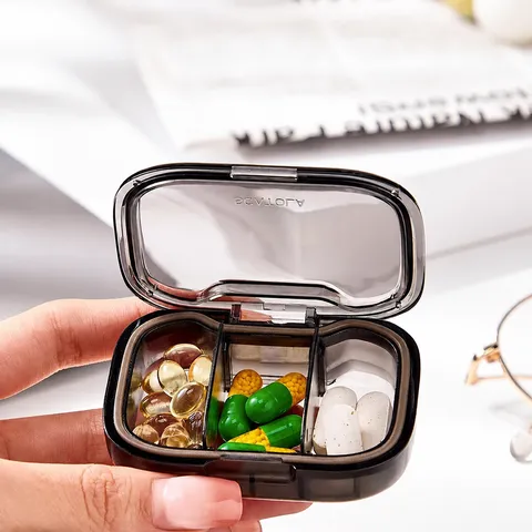 Japanese Minimalist Plastic Portable Pill Box Compartmentalized Sealed Moisture Proof Daily Travel Medication Medicine Storage Box Case Organizer